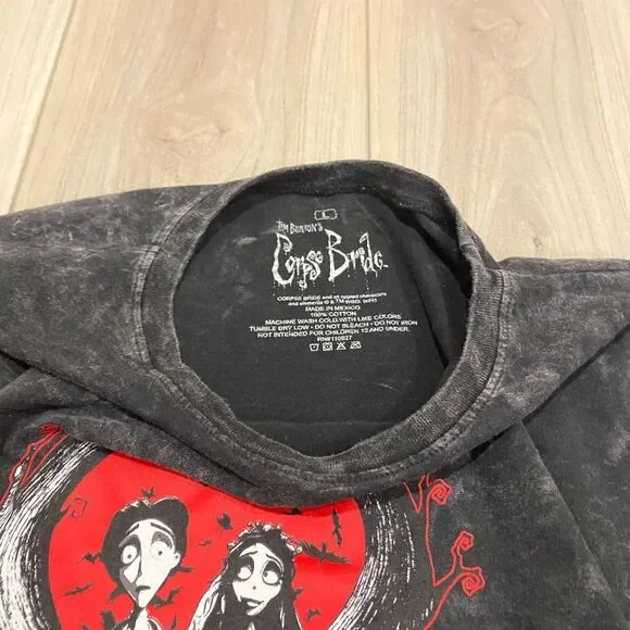 Tim Burton’s Corpse Bride Acid Wash Tee Black Red Graphic Shirt Women's L - Picture 3 of 5